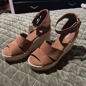 Universal Thread Espadriile Wedge